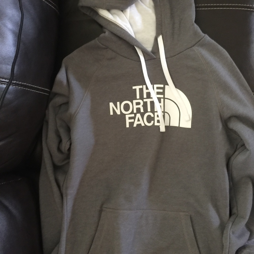 Women's north face hoodie