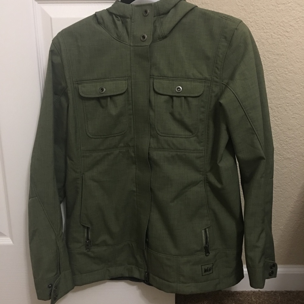 Forest green REI women's medium jacket.