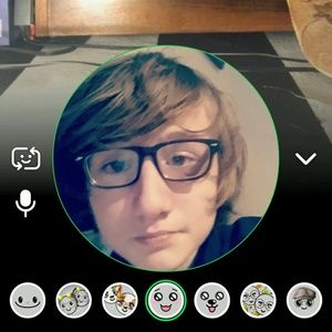 Meet your Posher, Levi