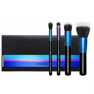 MAC Enchanted Eve Brush Kit