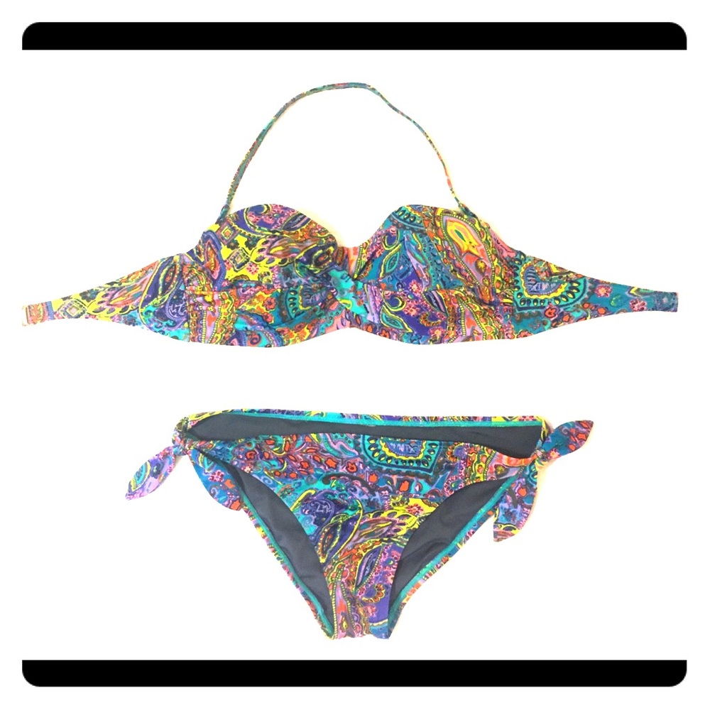 Victoria's Secret bikini