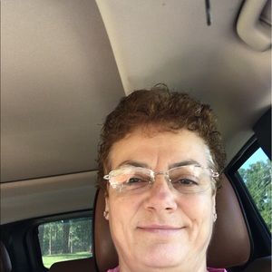 Meet your Posher, Brenda