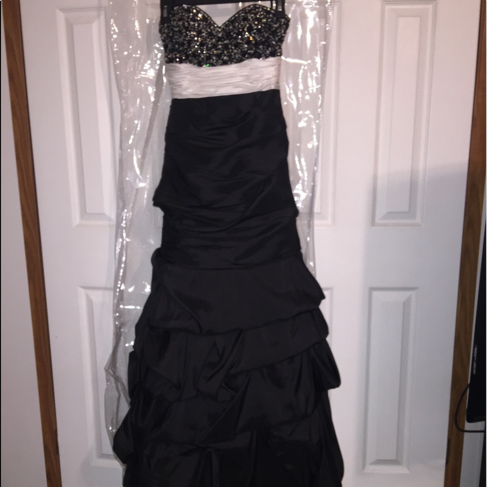 Dress for prom or special occasion