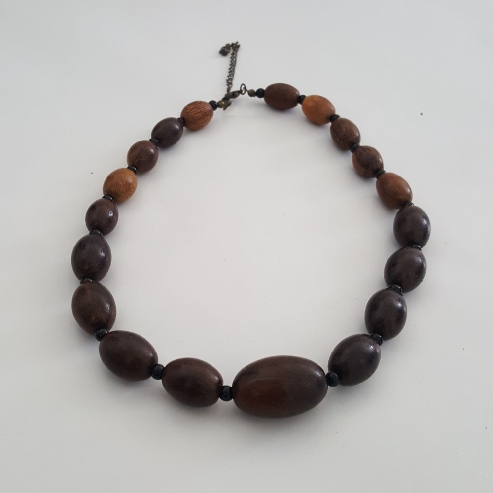 Wooden neckales