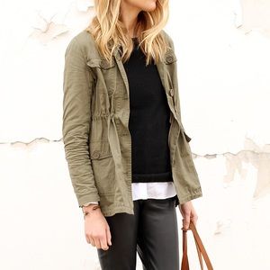 Banana Republic utility