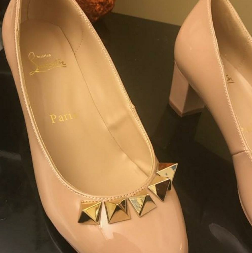 Christian Loubatin square pyramidame shoes