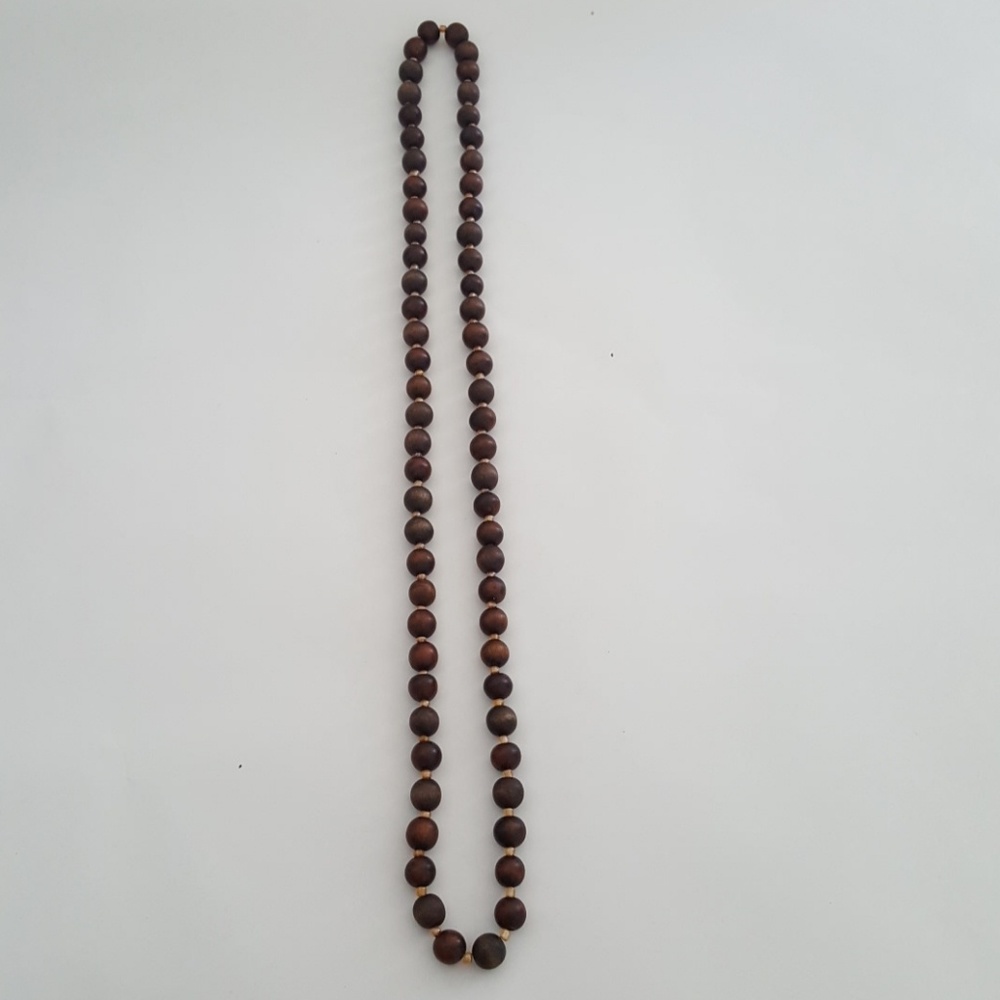 woodden neckales