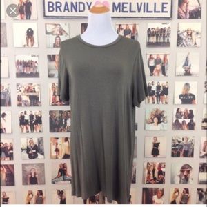 BRANDY MELVILLE—green tshirt dress