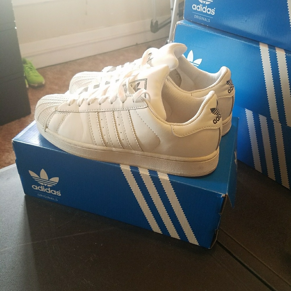 Shell Toes