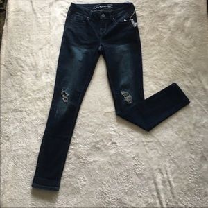 Seven7 Skinny Jeans Size 4!