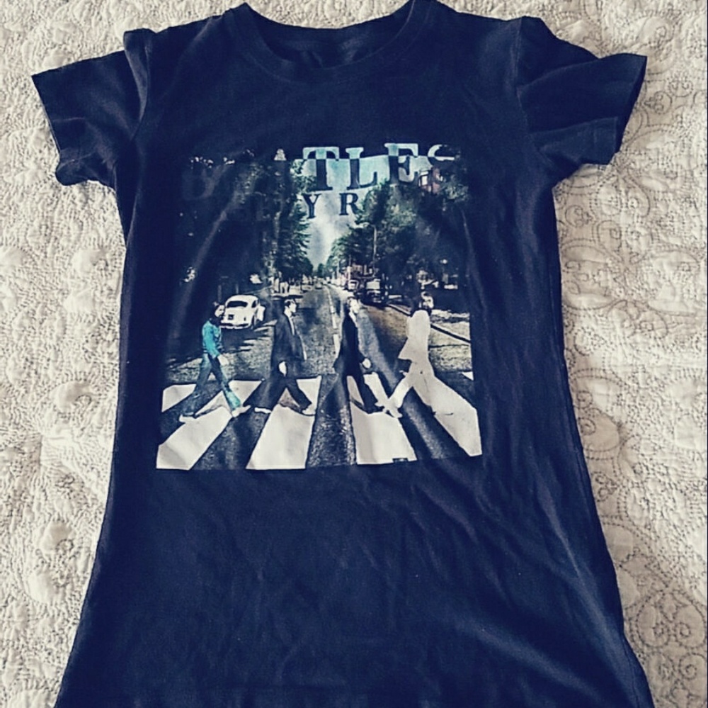 Beatles Abbey Road graphic tee shirt