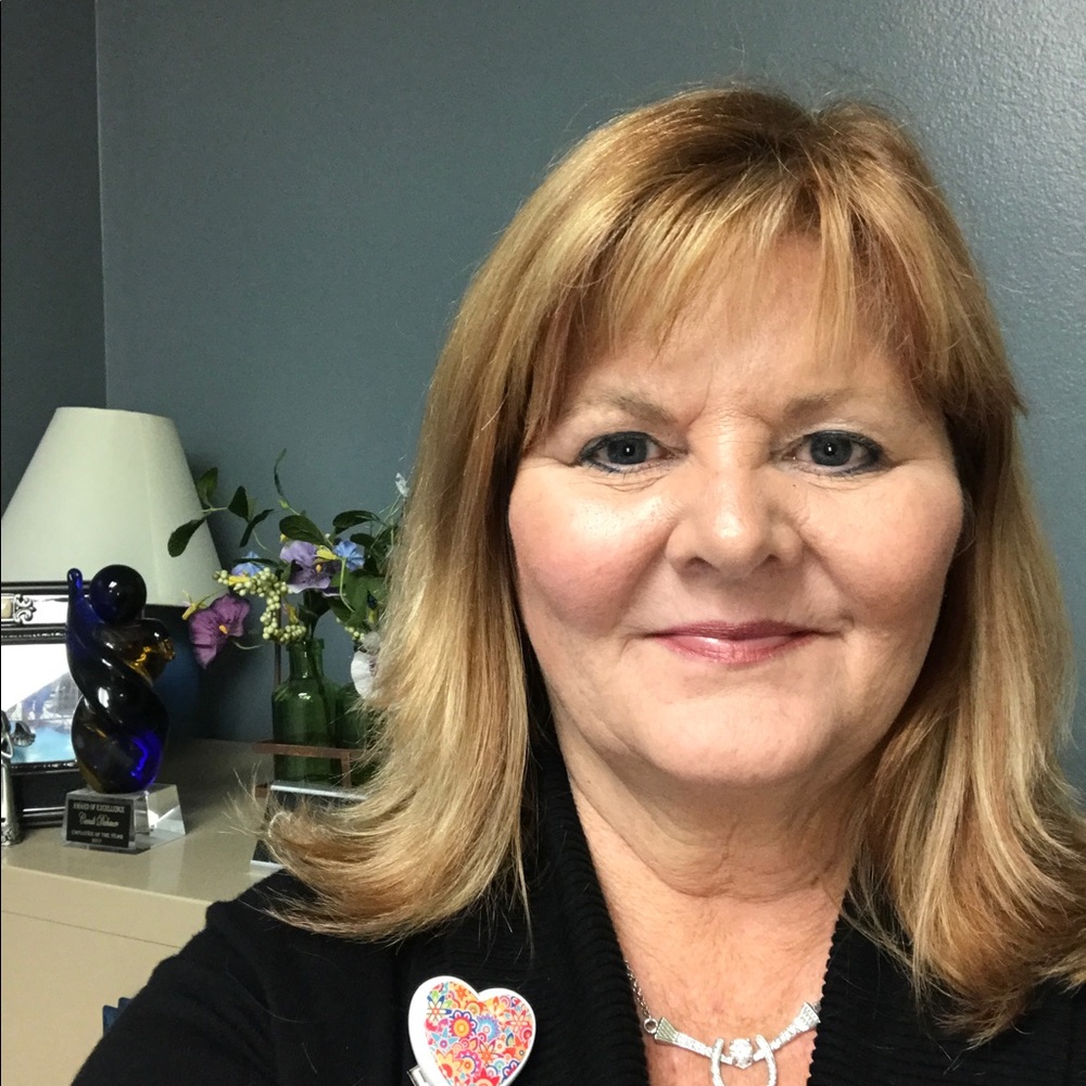 Meet your Posher, Candi