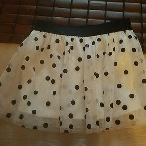 Girls cream and black tutu skirt sz 6