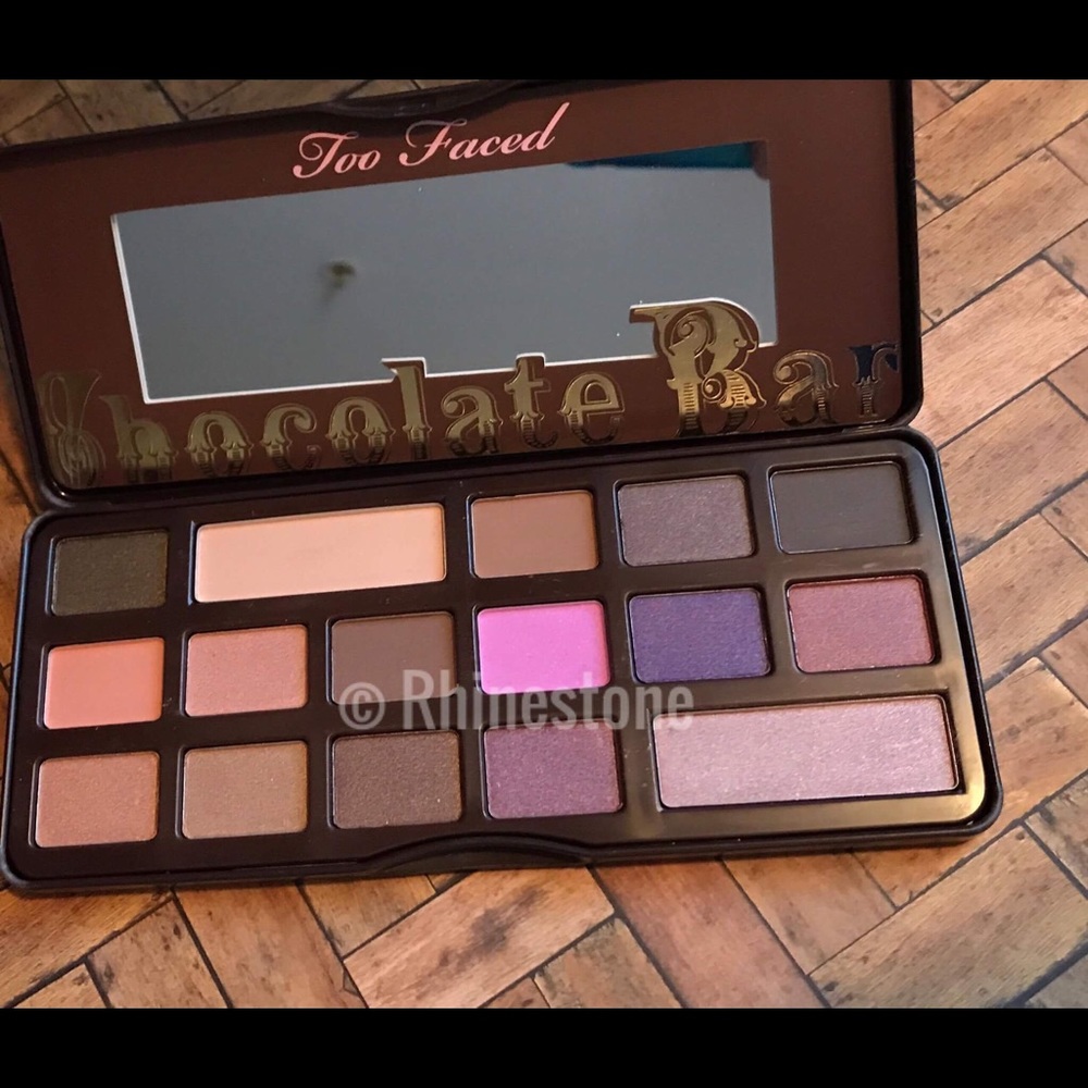 Two faced chocalate bar pallets
