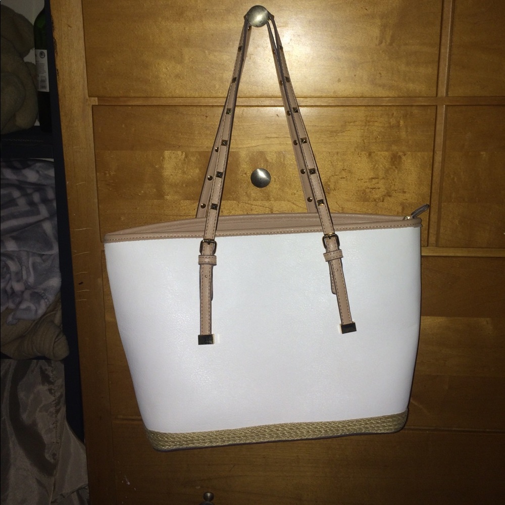 WHITE ALDO BAG