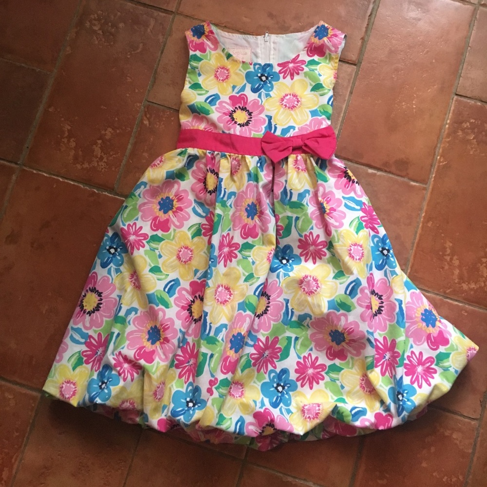 Girl's dress
