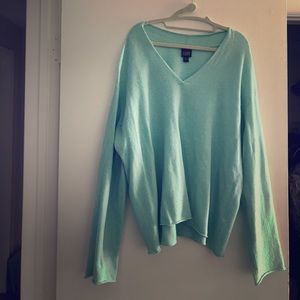 Long sleeve V-neck Sweater