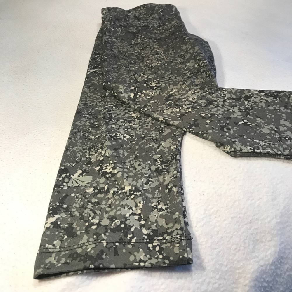 Marika Tek Capris
