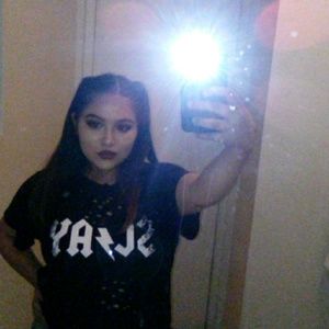 Meet your Posher, Carolina