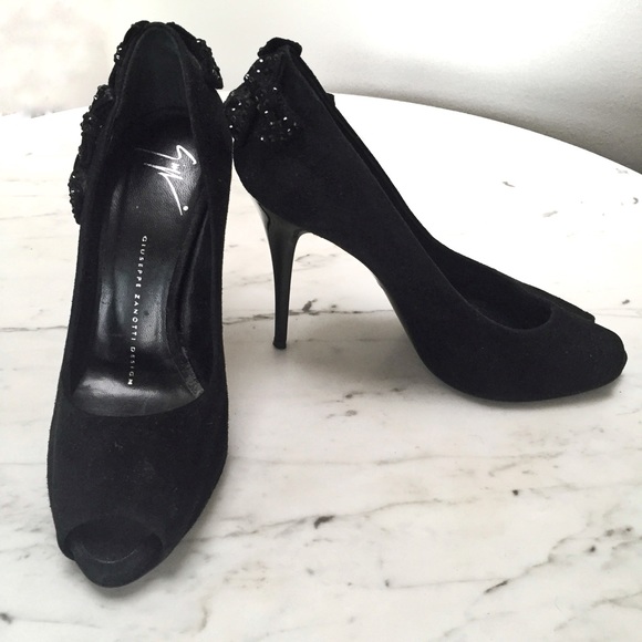 GIUSEPPE ZANOTTI: Crystal Bow Suede Peepetoe Heels - Picture 2 of 7