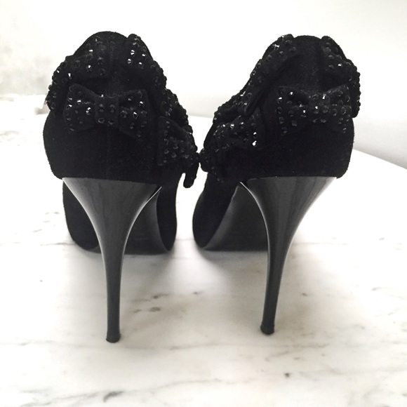 GIUSEPPE ZANOTTI: Crystal Bow Suede Peepetoe Heels - Picture 3 of 7