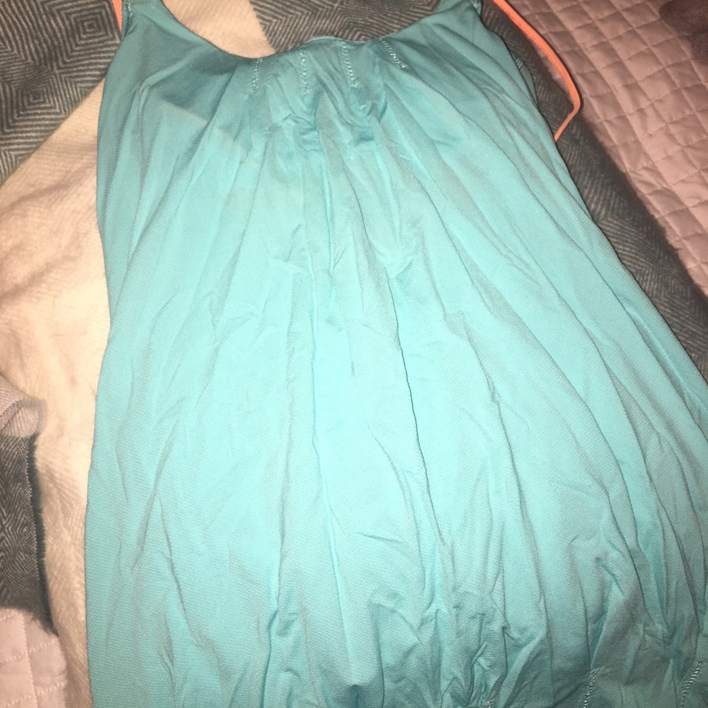Lululemon workout tank