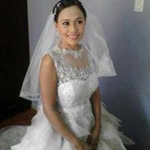 Meet your Posher, Flora