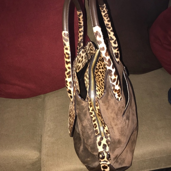 Salvatore Ferragamo Leopard Handbag - Picture 5 of 7