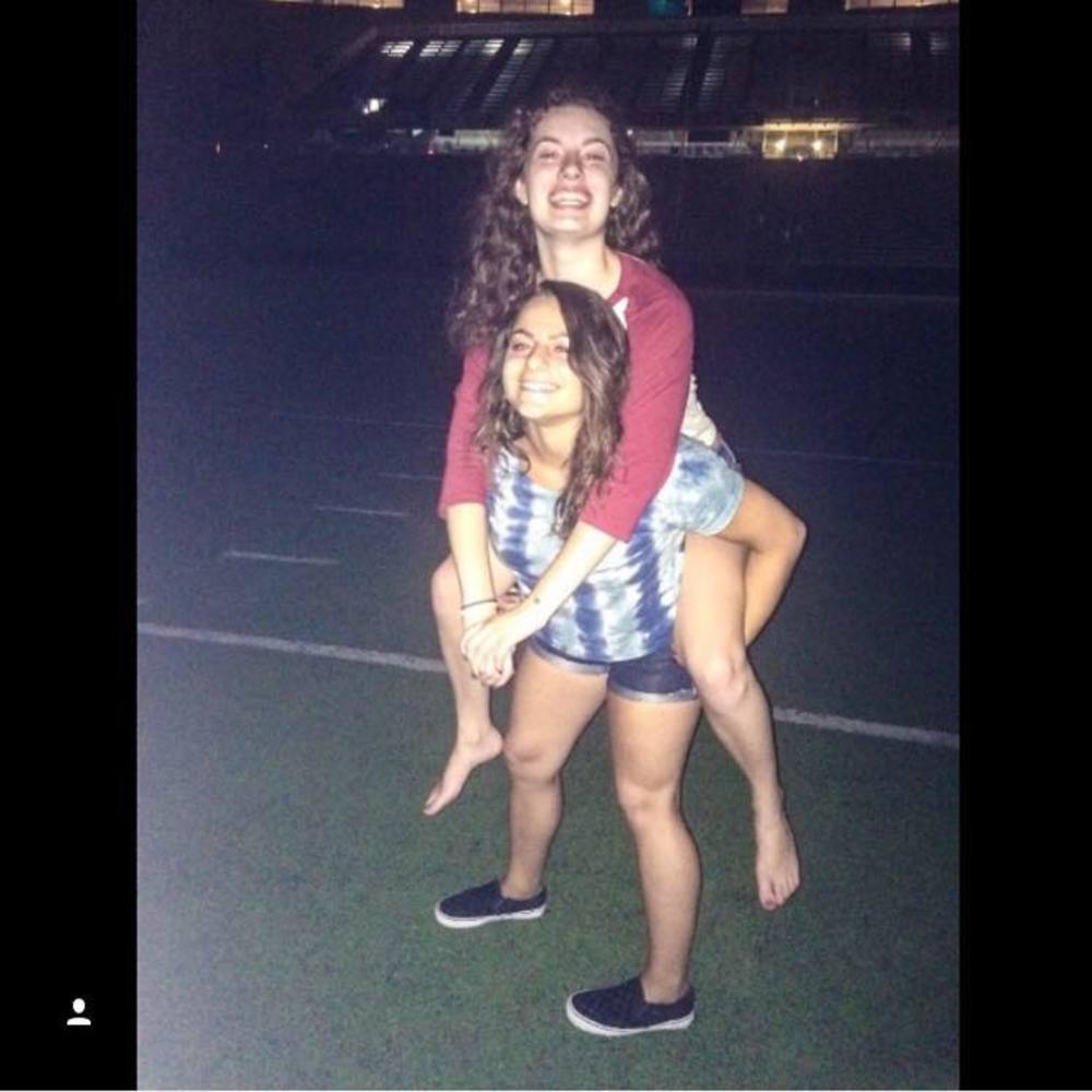 Meet your Posher, Danielle