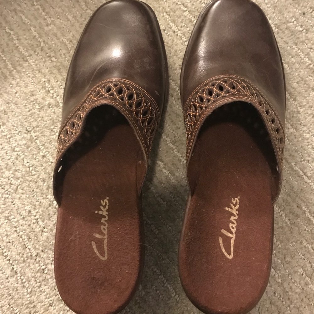 Clark’s leather clogs