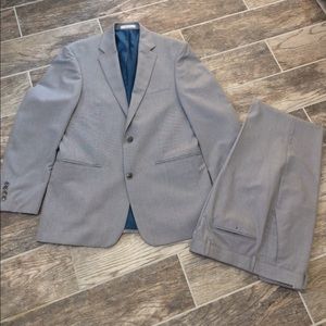 Light Gray Men’s Suit