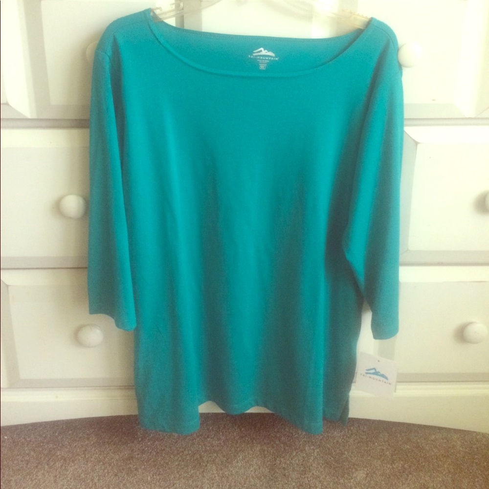 3/4 length top