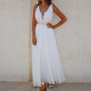 Bohemian maxi wedding dress NWOT