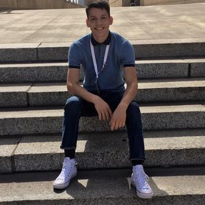 Meet your Posher, Aaron