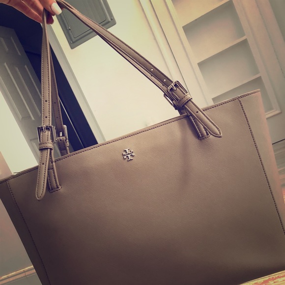 Tory Burch Handbags - Tory Burch Tote Large