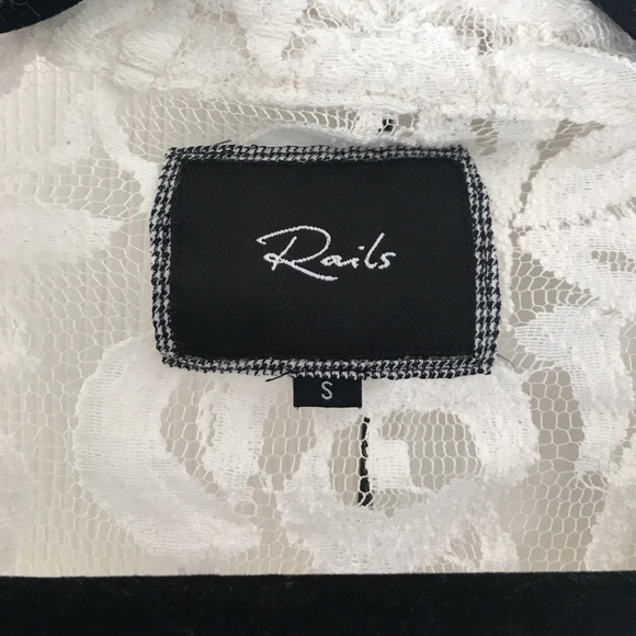 White Lace Rails Button Up - Picture 3 of 3