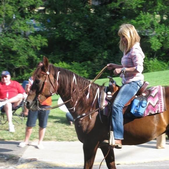 Meet your Posher, Kathy - Picture 1 of 1