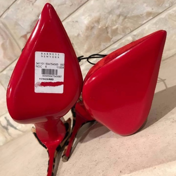 Louboutin Ferme Rouge Heels - Picture 3 of 6