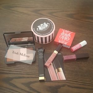 Chanel, Juicy, Benefit - High end cosmetic lot