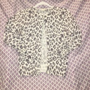 Leopard printed sweater
