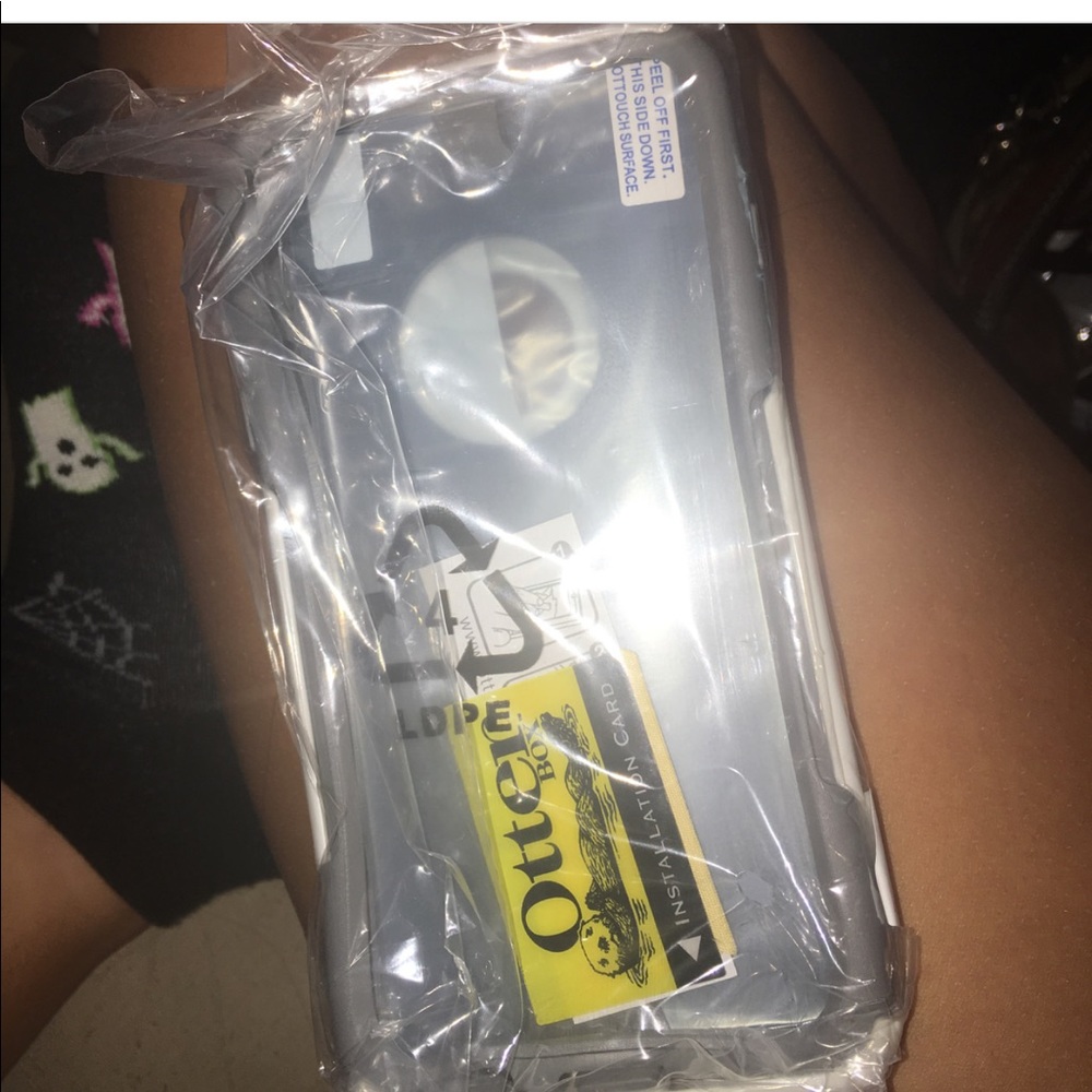 Phone case - Picture 2 of 3