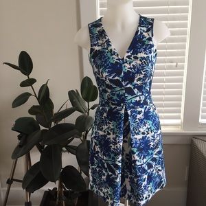 NWT Floral dress with cut out back and pockets