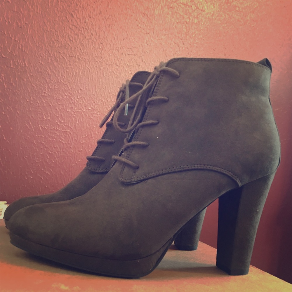 Forever 21 ankle booties heels