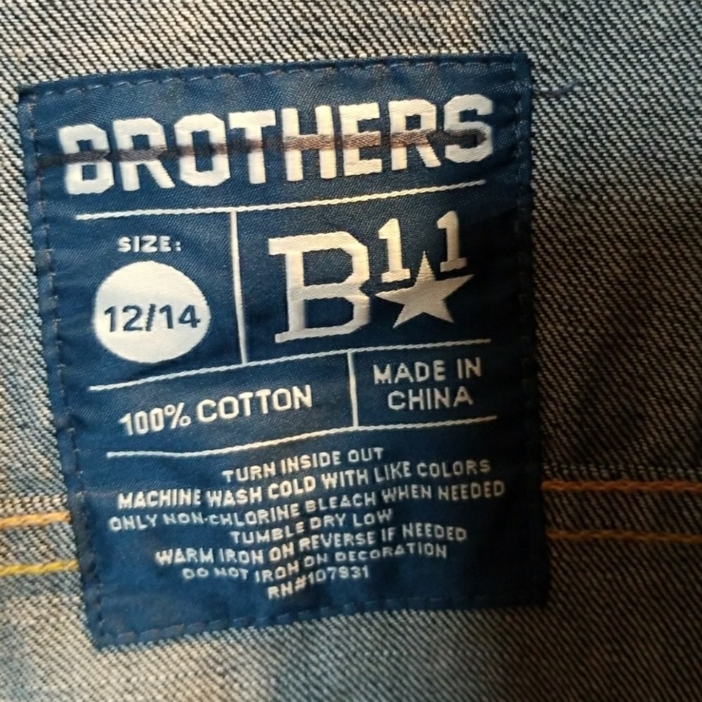 Denim jacket - Picture 2 of 3