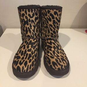 Authentic Cheetah Print Uggs - Size 8