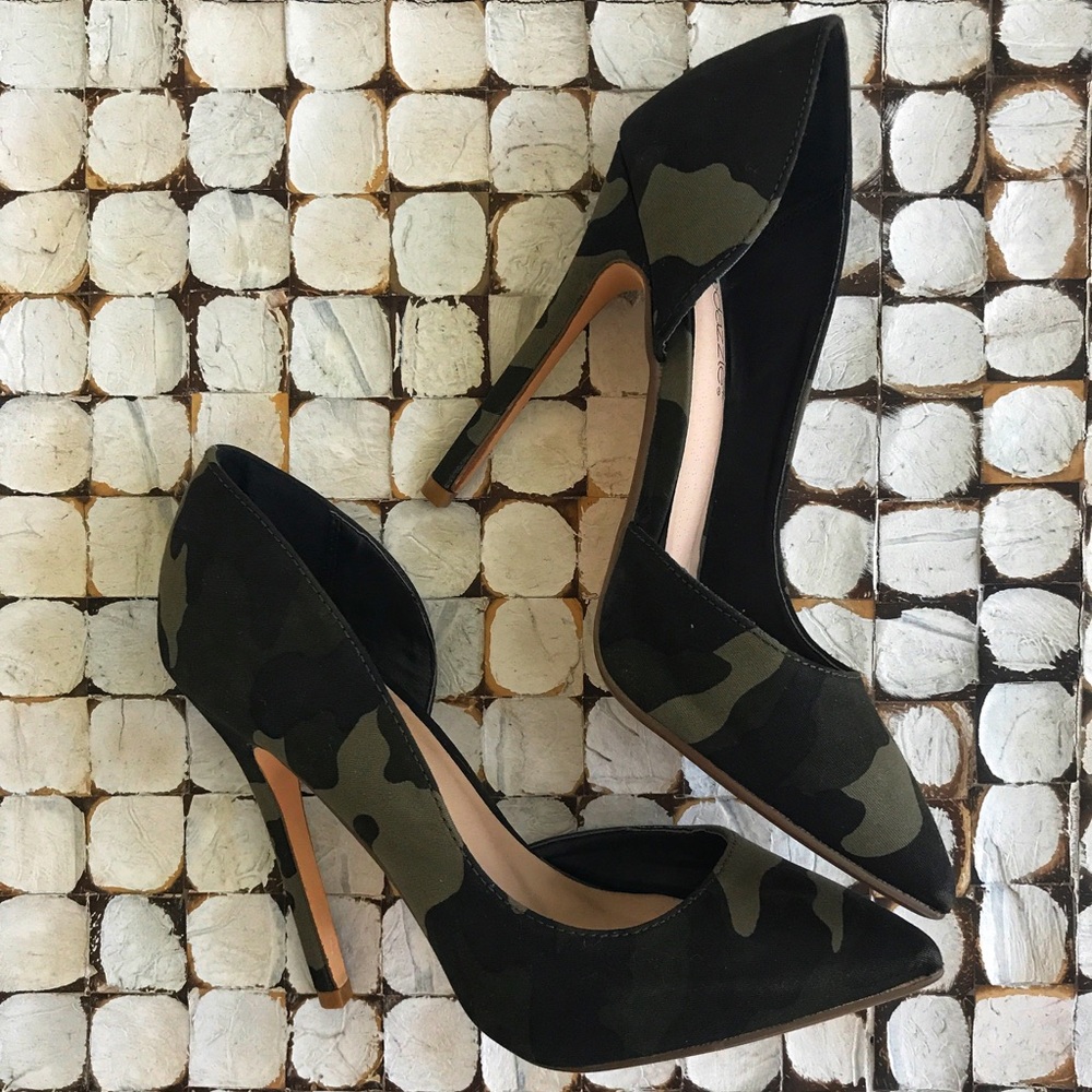 ShoeDazzle Camo High Heels