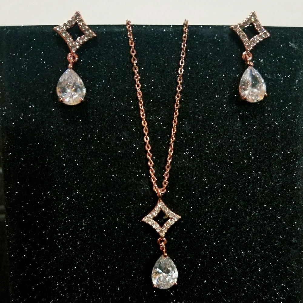 Genuine Cubic Zirconia set