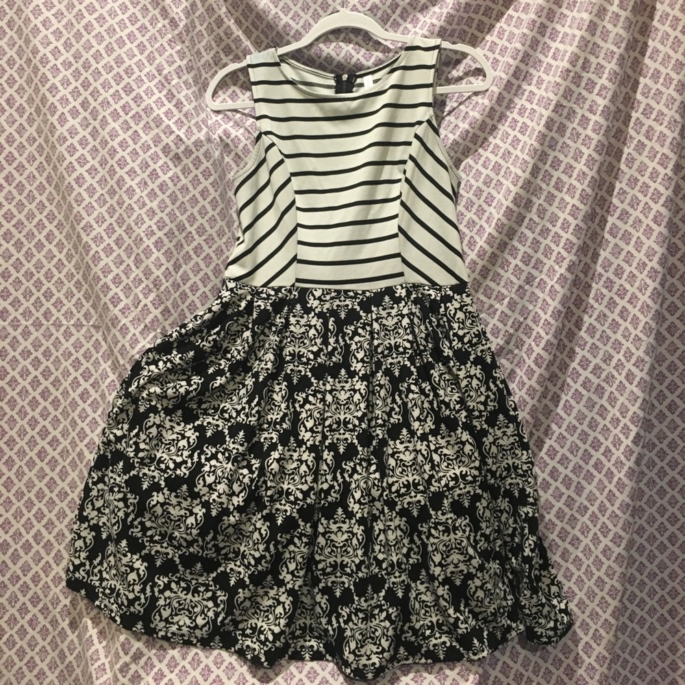 Patterned dress