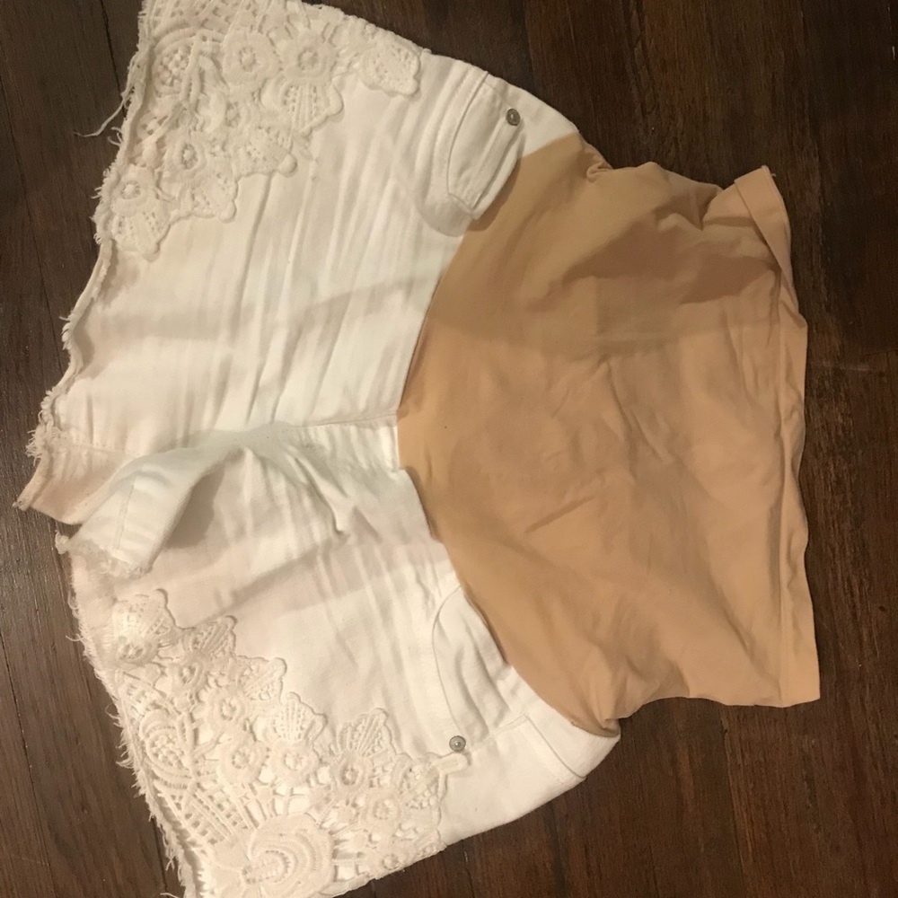 Maternity shorts