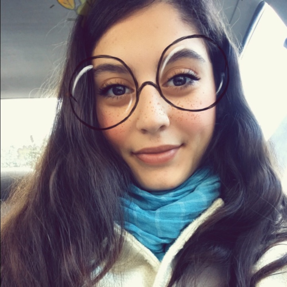 Meet your Posher, Kayla